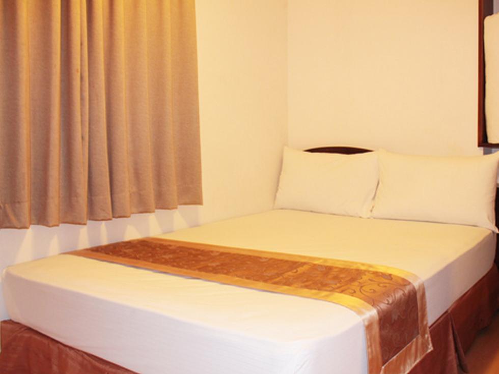 Gau Shan Ching Hotel Чжунчжэн Экстерьер фото